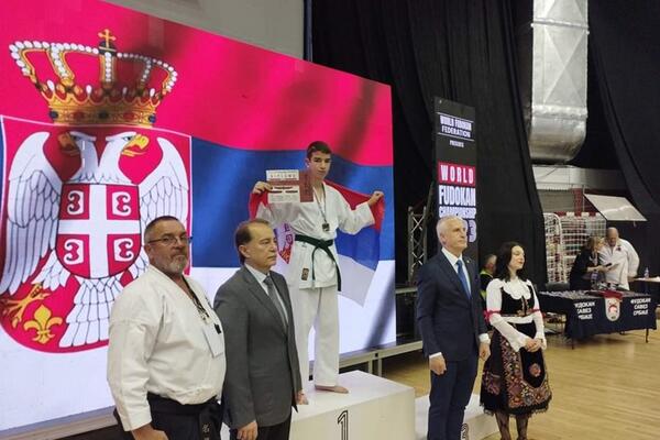 DEČAK IZ LJIGA ODUŠEVIO SVE: Pre 3 meseca skupili novac za njegov SLUŠNI APARAT, a sada se OVAKO REVANŠIRAO!