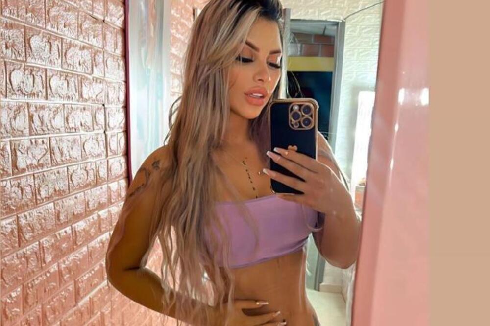 NAJVATRENIJA POLICAJKA JE OPET "NEVALJALA": Zasenila bakljadu, navijači je mole da ih ona hapsi (VIDEO/FOTO)