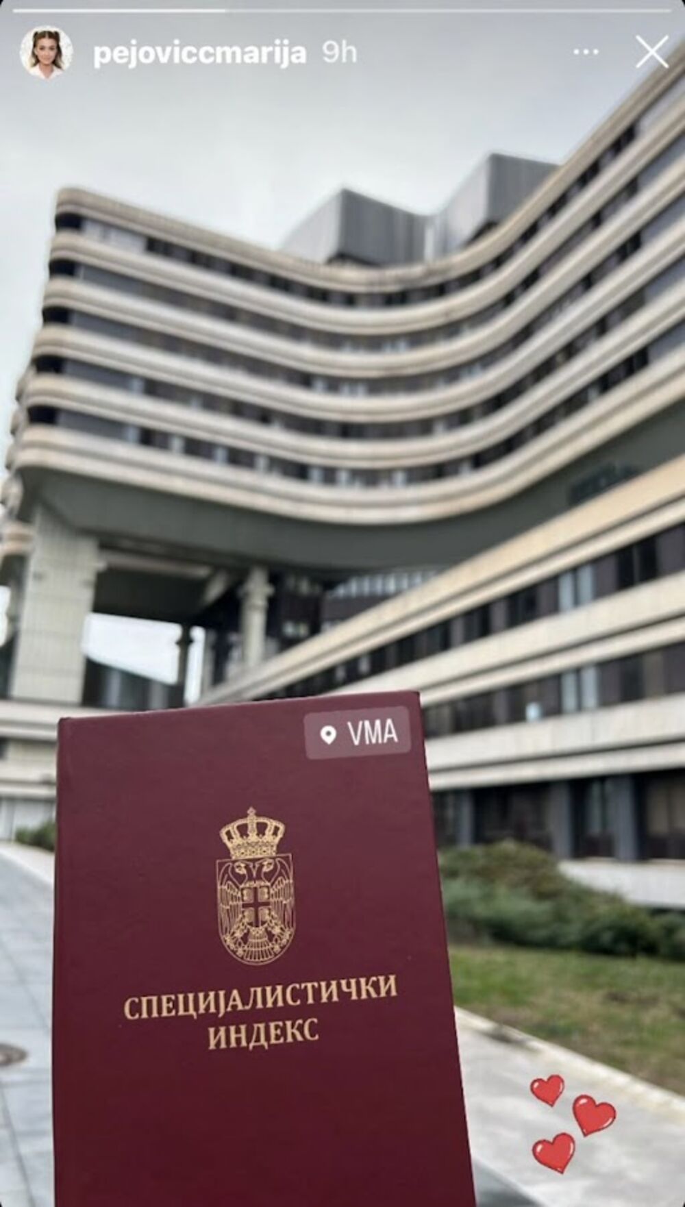 Marija radi na jednoj klinici za estetsku medicinu