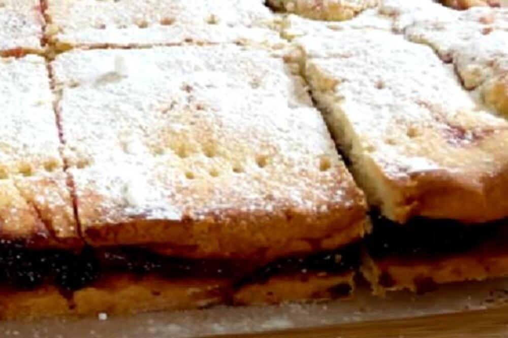 SRPSKA KUVARICA OTKRILA KAKO PRAVI NAJSOČNIJU POSNU LENJU PITU: Ne sprema je bez 1 vrste džema - trik samo ona zna