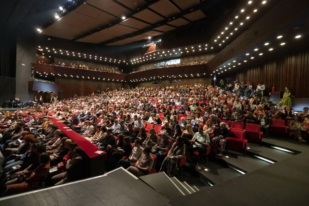 68. Sterijino pozorje