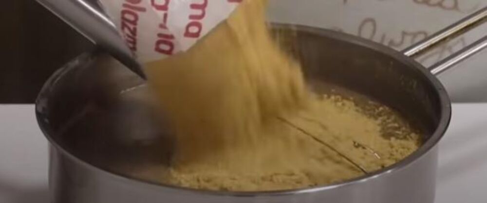 Spremanje fila za rozen kolač sa čokoladom i plazmom