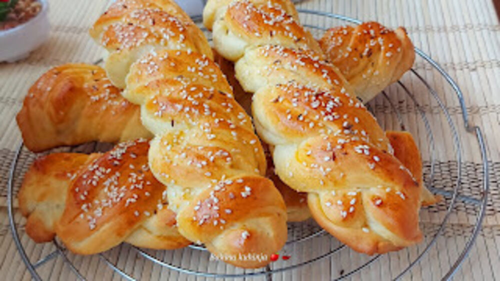 Pletenica, Pletenice, Testo, Pecivo