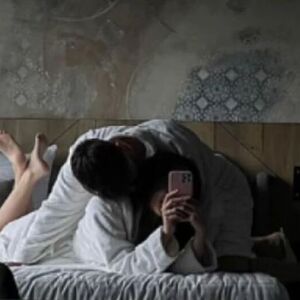 PROPALA JOJ VERIDBA, PA SE ODMAH BACILA U PROMET! Voditeljka Pinka izašla SAMO U BRUSU - čak je i Dušica reagovala