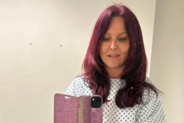 SA 44 GODINE DOBILA JE PARKINSONOVU BOLEST, A OVE SIMPTOME JE SVE VREME IGNORISALA: Njene reči UZMENIRILE sve SRBE