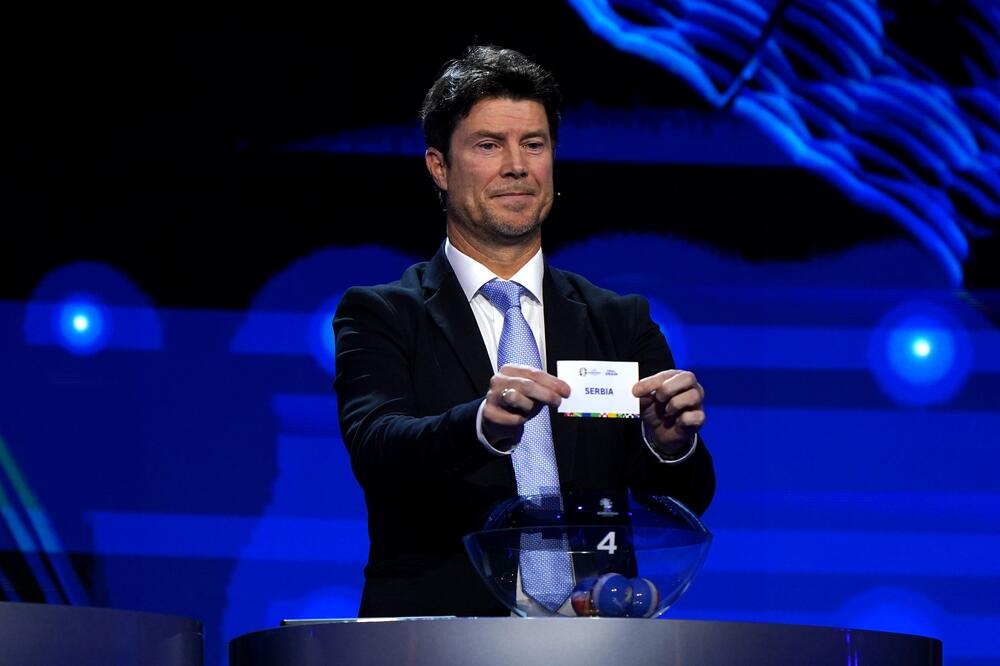 ZVUCI IZ FILMOVA ZA ODRASLE NA ŽREBU ZA EP SU ŠOKIRALI SVET: Javio se čovek koji je obrukao UEFA, preti mu kazna!