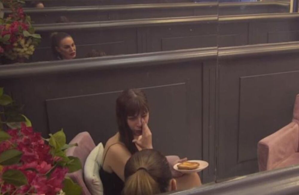 Bebica spremio Miljani da jede