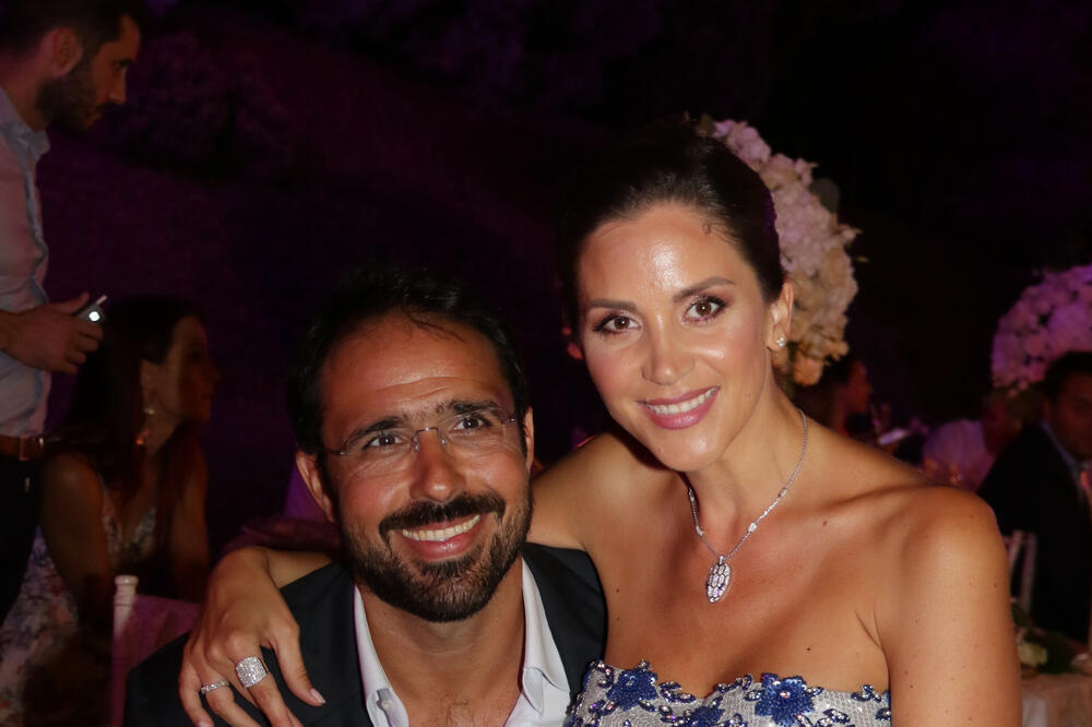 "Živim u haremu i muža delim sa 147 žena": Ovako izgleda život najbogatije Srpkinje i šeika!