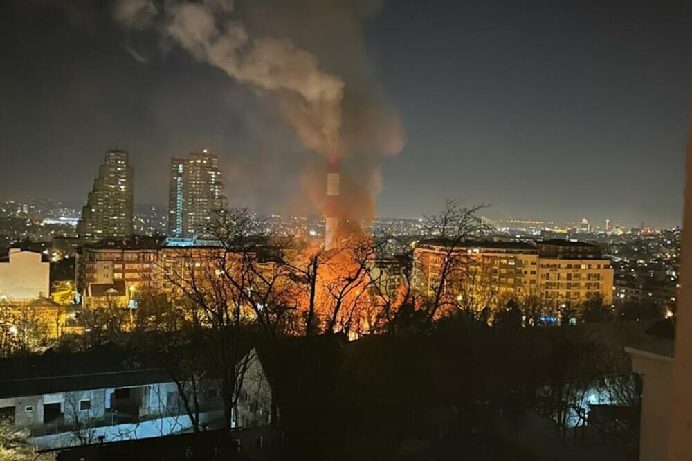 ROMSKO NASELJE NOĆAS GORELO U PLAMENU! U Bulevaru kralja Aleksandra izbio OGROMAN POŽAR (VIDEO)