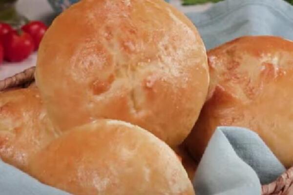 POSNE POGAČICE ZA NAJBRŽI DORUČAK ILI VEČERU: Prave se od 5 sastojaka - jeftinije od od ovoga ne može