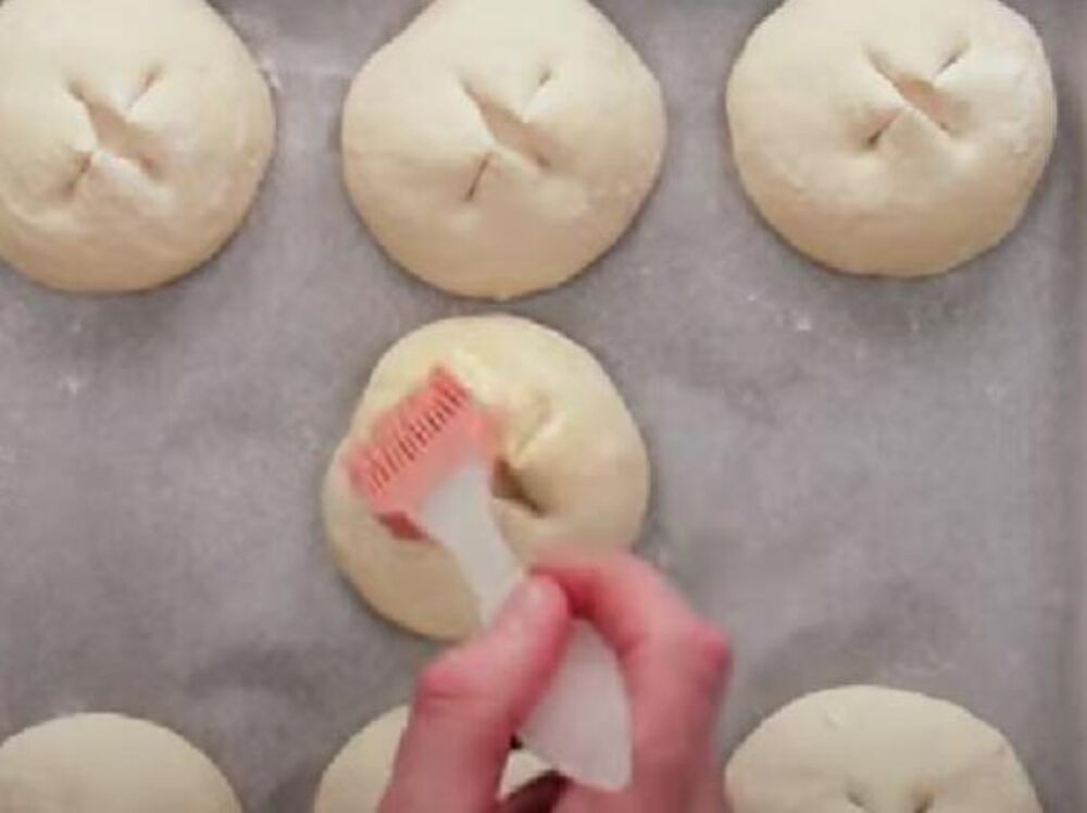 Premazivanje posnih pogačica