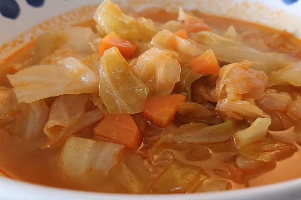 Ovako Mađari prave slatki kupus: Zbog jednog sastojka ukusniji je od našeg - recept zapišite u svesku