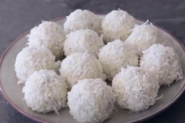 POSLASTICA KOJA JE OBAVEZNA NA SLAVSKOJ TRPEZI: Kuglice sa čokoladom, kokosom i rumom - najpoznatiji kolač