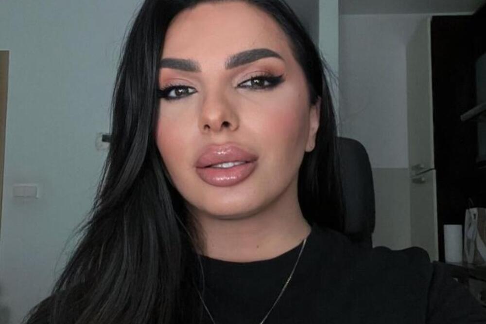 OBLAČI SE KAO ŽENA, NJEGOVA FOTKA SA PRIJOM UZDRMLA SVE: A sada progovorio o KARLEUŠI, on je na njenoj BLOK LISTI