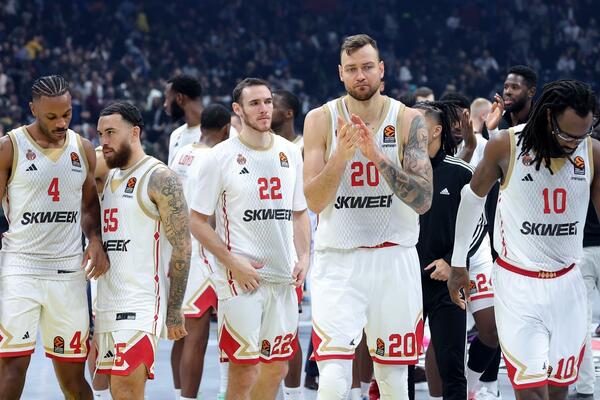 BUKTI RAT NA DRUŠTVENIM MREŽAMA: Košarkaš Monaka poručio navijaču Partizana da "jede...."