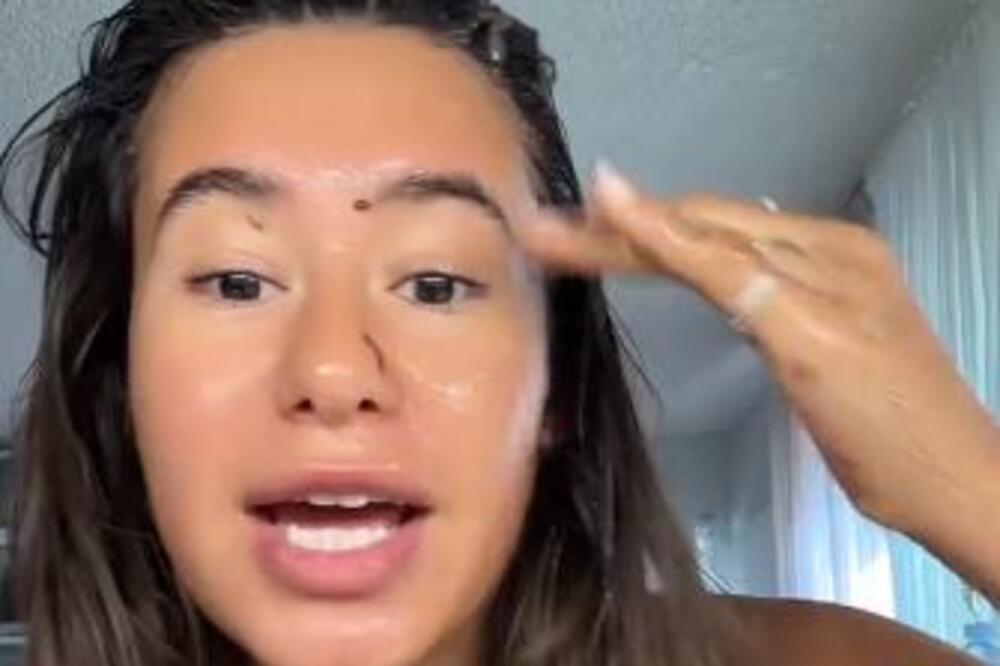 MASKA ZA LICE KOJA IMA EFEKAT BOTOKSA: Sve žene se KUNU u ovo, ni same nećete verovati kada vidite REULTATE