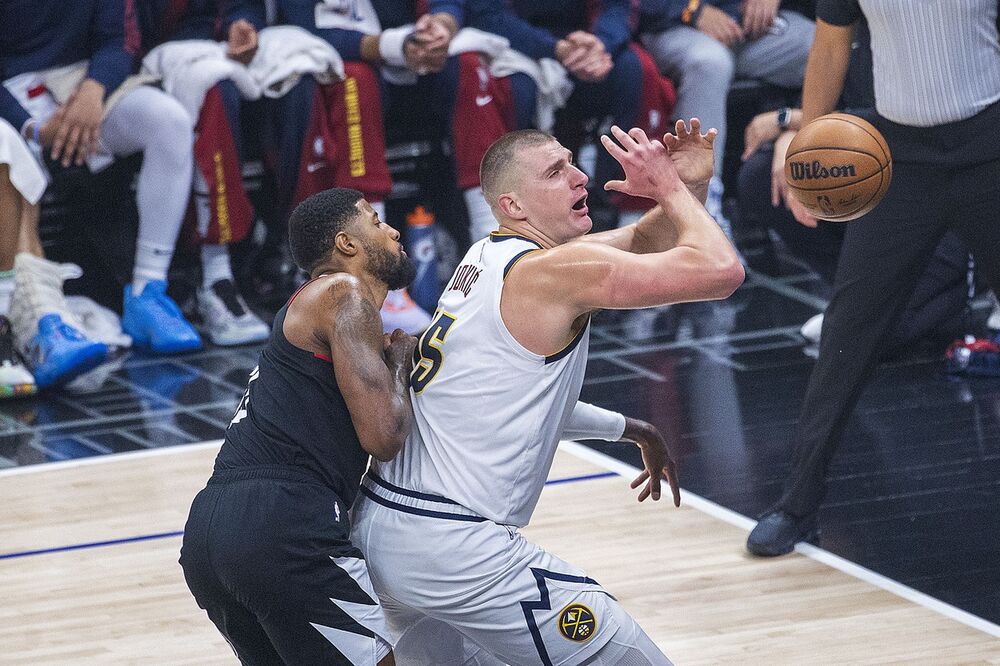 Duel Džordža i Jokića