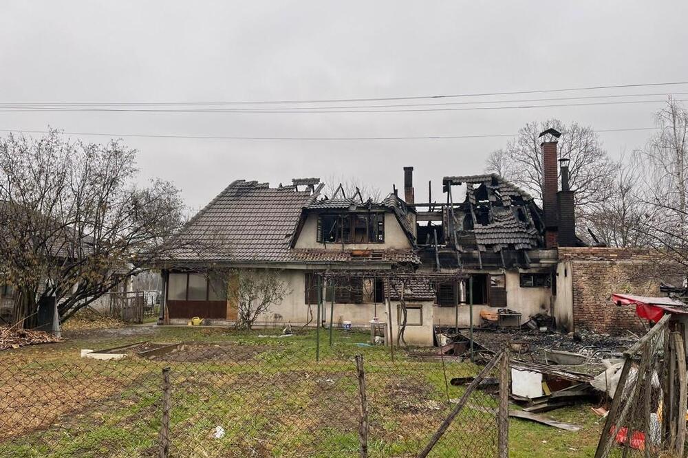 SEDMOČLANA PORODICA OSTALA BEZ KROVA NAD GLAVOM: Od doma ostalo samo ZGARIŠTE, a zima tek počinje.. (FOTO)