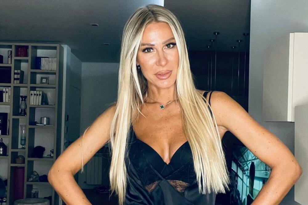 VESNA ĐOGANI PROGOVORILA O AGONIJI: Pevačica je prolazila kroz PRAVU DRAMU, u sve umešana Slađa Delibašić