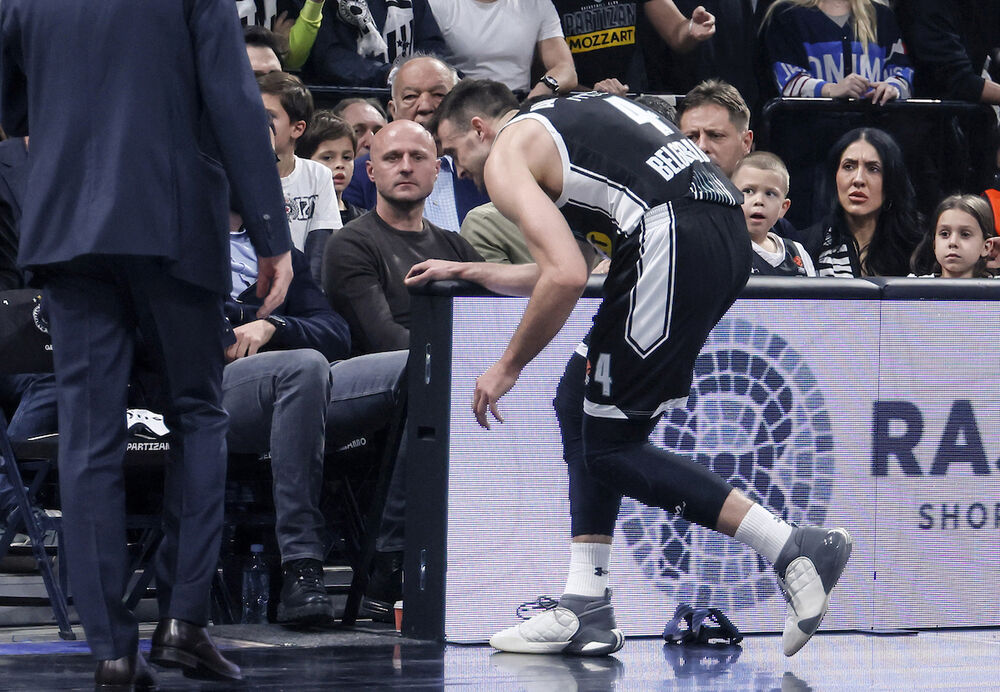 Igor Duljaj u publici i trenutak kada se povredio Aleksa Avramović