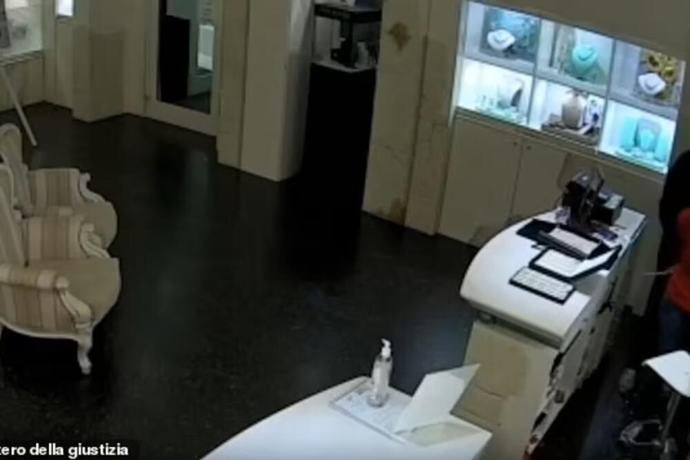 "OVO JE APSURDNO": Ubio naoružane LOPOVE, pa dobio GOLEMU KAZNU, žena se HVATA za glavu, i "DECA ĆE PLAĆATI"(VIDEO)