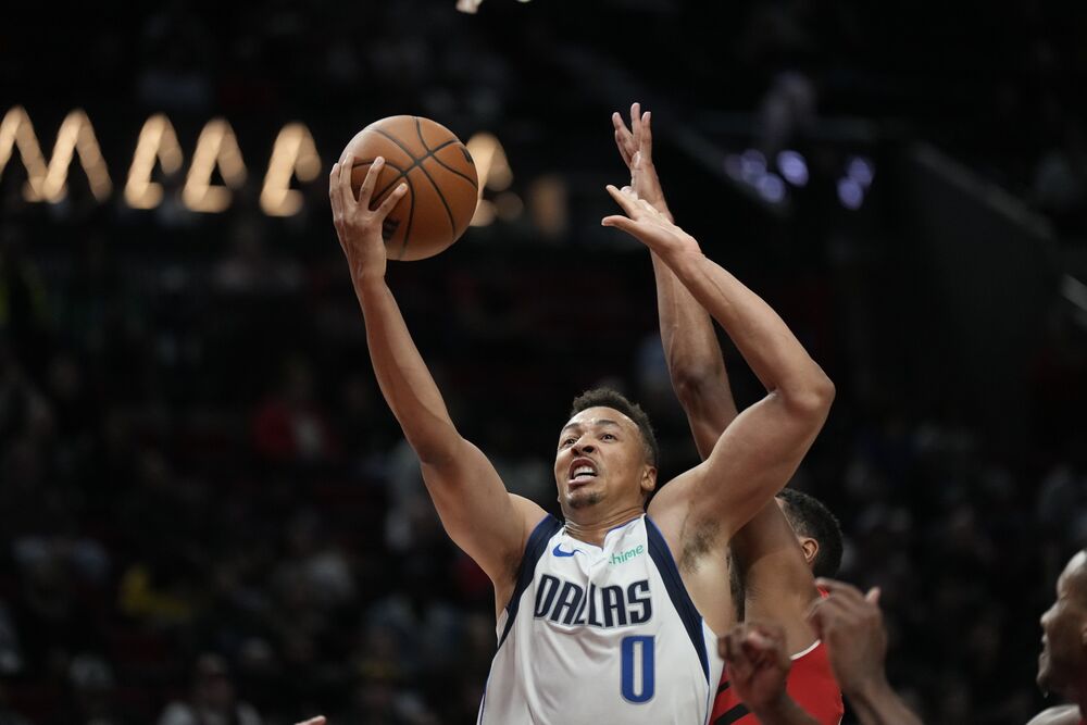 Dante Egzum u dresu Dalasa