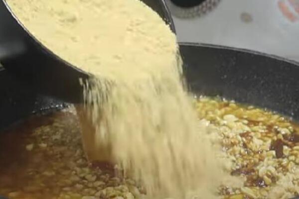 SVAKI KOLAČ ĆE VAM USPETI AKO DODATE O VAJ SASTOJAK: Sve domaćice se KUNU u ovaj trik