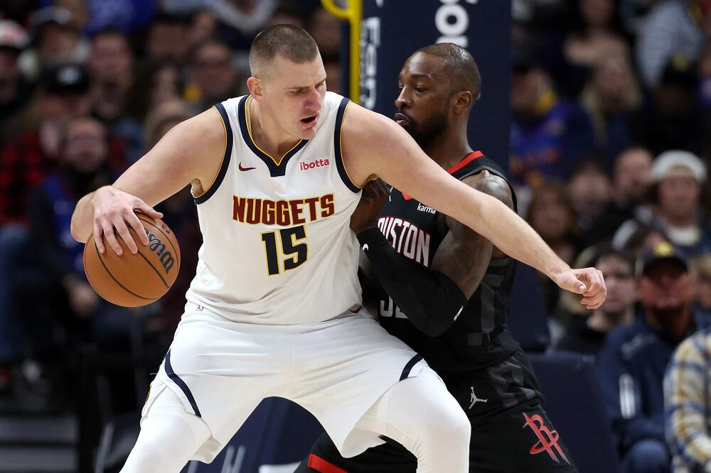 "POKUŠAVALI SMO DA SE NE OSRAMOTIMO!" Jokić surovo iskren posle vođstva Hjustona od +25 (FOTO)