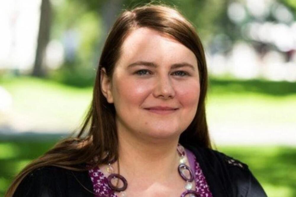 NATAŠA SE VRATILA U KUĆU ČOVEKA KOJI JE 8 GODINA DRŽAO ZATVORENU: Nije videla SVETLOST belog DANA, otac se TRESE