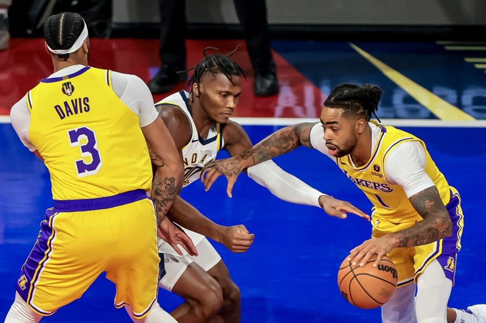 "JOKIĆ TI NIJE TU PORED TEBE DANAS!" Košarkaš Lejkersa lajao uz neviđenje emocije i pominjao Srbina (VIDEO)