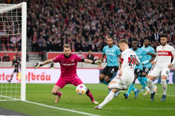 HRADECKI SAČUVAO LEVERKUZEN: Štutgart bio bolji, ali osvojio samo bod protiv lidera!