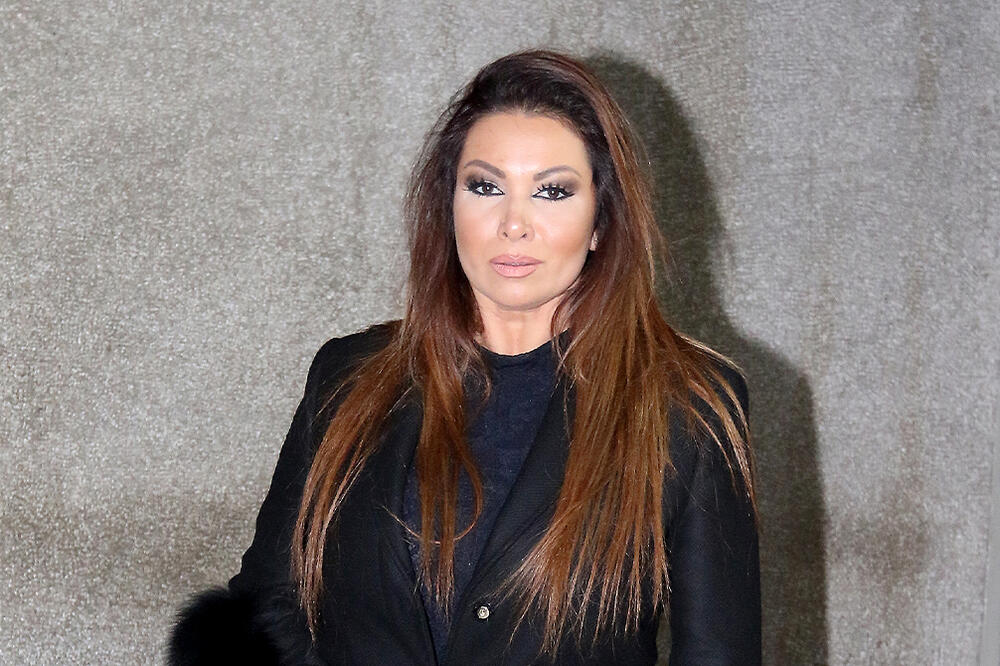 POZNATA PEVAČICA SE U JEKU SLAVE POVUKLA SA ESTRADE, A SADA OTKRILA RAZLOG: Ovo će sve IZNENADITI, ŠOK