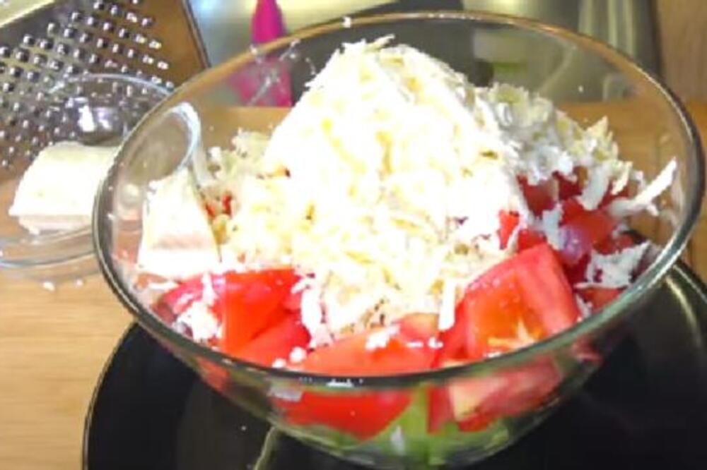 KAFANSKA ŠOPSKA SALATA: Profesionalni kuvari imaju svoj trik - samo tako im ispadne najukusnija