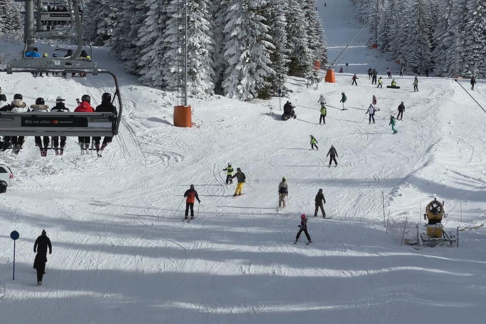 PAPRENE CENE NA KOPAONIKU: Đorđe otišao sa porodicom na skijanje, pa se ŠOKIRAO (FOTO)
