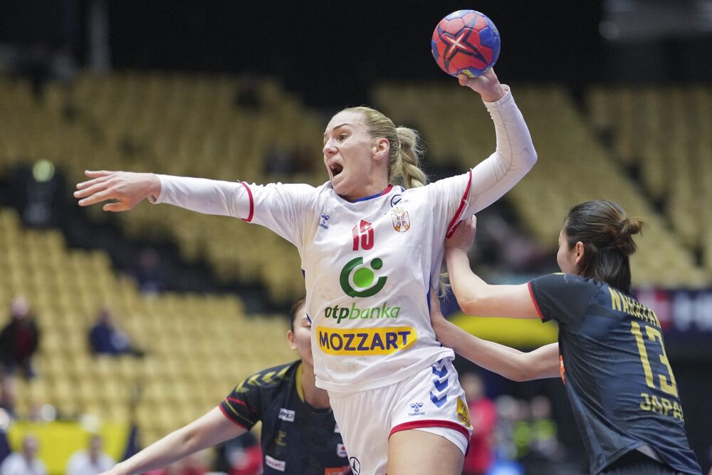 Anđela Janjušević na utakmici Japana i Srbije