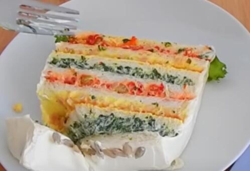 Parče slane torte za Novu godinu