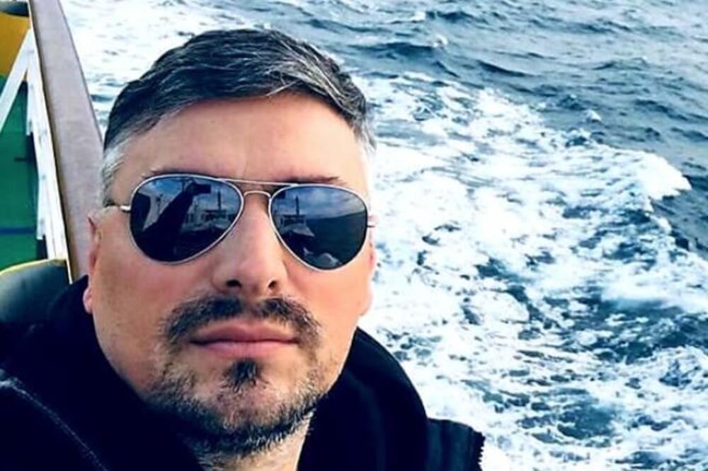 SRPSKI MEDIJI SU PRESTALI DA PIŠU O NJEMU, A ONDA JE I NESTAO: Stric mu je MUZIČKI MAG, ali nije imao USPEH KAO ON