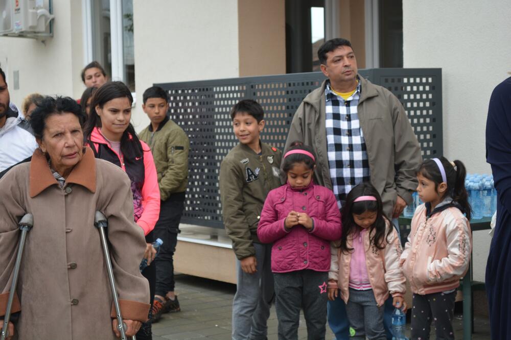 USELJENO 25 ROMSKIH PORODICA U SVILAJNCU: "Ova deca će moći da dobiju dobar prostor za život"