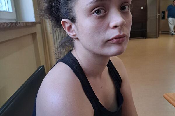JAVILI SE LJUDI KOJI TVRDE DA SU MILICU VIDELI U OVA 2 GRADA: Novi detalji nestanka devojke iz Novog Sada