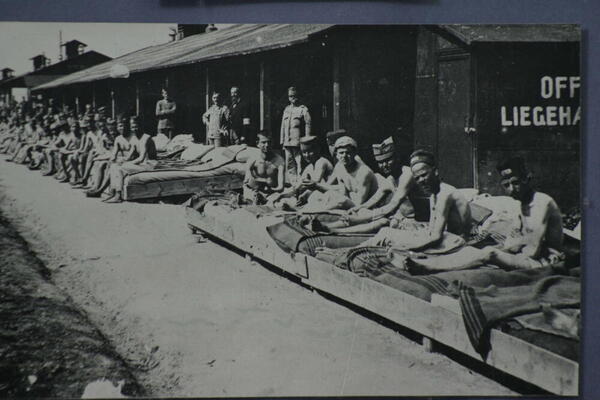 13.000 SRBA , DECE I VOJNIKA UMRLO U 2 LOGORA U VELIKOM RATU: Stradali od GLADI I IZNEMOGLOSTI! (FOTO)