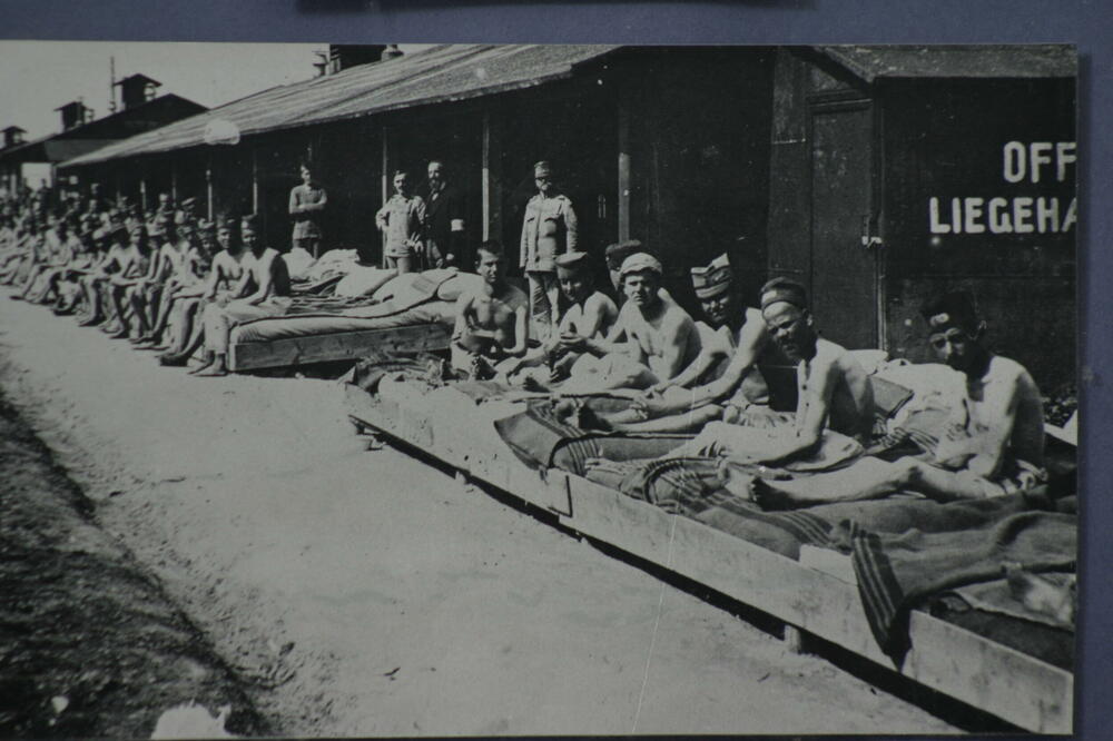 13.000 SRBA , DECE I VOJNIKA UMRLO U 2 LOGORA U VELIKOM RATU: Stradali od GLADI I IZNEMOGLOSTI! (FOTO)