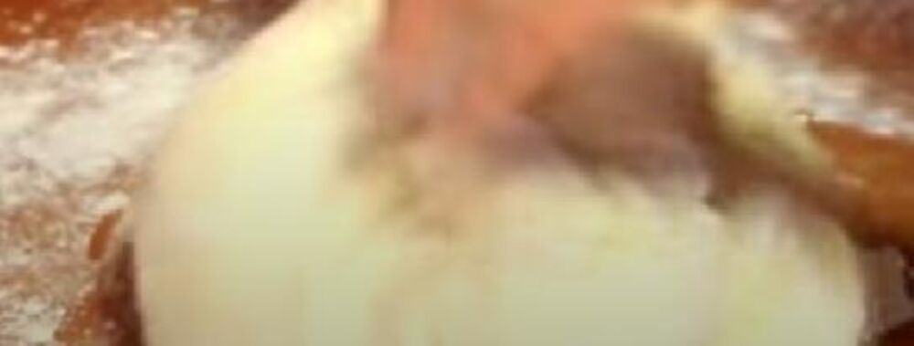 Razvlačenje testa za posne mekike