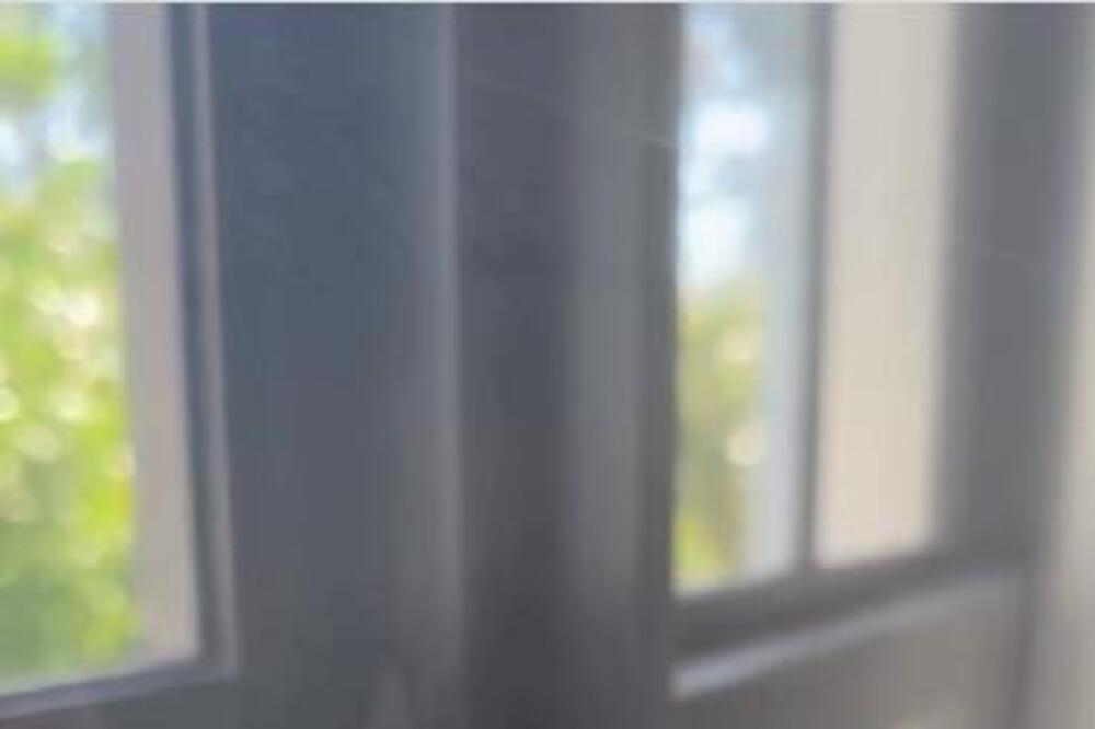 STAVITE OVO PREKO SVOJIH PROZORA U KUĆI I ZADRŽAĆETE SVU TOPLOTU: Nema više ŠIBANJA VETRA, a košta samo 200 dinara