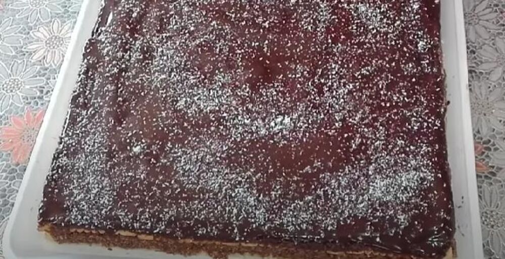 Bečka pita na tacni