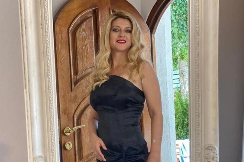 ZVALI JE LISTEROVA ĆERKA, A DANAS ŽIVI NA KOSOVU: Lepa plavuša je danas skroz DRUGA ŽENA, ZNATE KO JE NA SLICI?