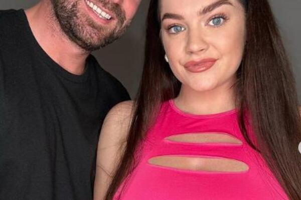 SVINGERSKI PAR OTKRIO ŠTA PRVO URADI KAD DRUGI PAR DOĐE NA GRUPNE ODNOSE: Skinu se GOLI, odu u SOBU a onda SLEDI...