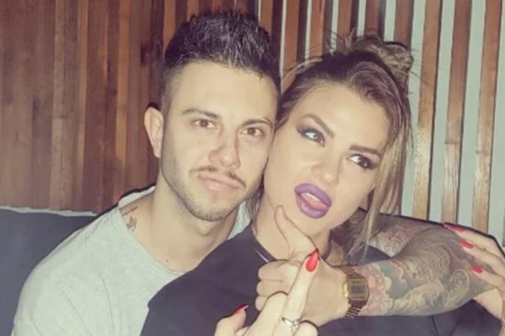 Ovaj voditelj je spavao sa pola Bele kuće! Koju god je pogledao odveo je u krevet - izašla cela lista žena