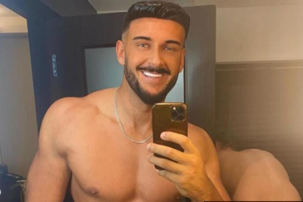 OTAC NAVEO SINA DA SE SKINE PRED KAMERAMA I DA PRODAJU SLIKE OVDE: Napravili PORODIČNI BIZNIS, pare samo ZVECKAJU