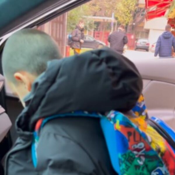 JOVAN PITAO SINA KAKO JE URADIO KONTROLNI, ZBOG ODGOVORA CEO BALKAN VRIŠTI OD SMEHA: Mališan PREŠAO IGRICU (VIDEO)