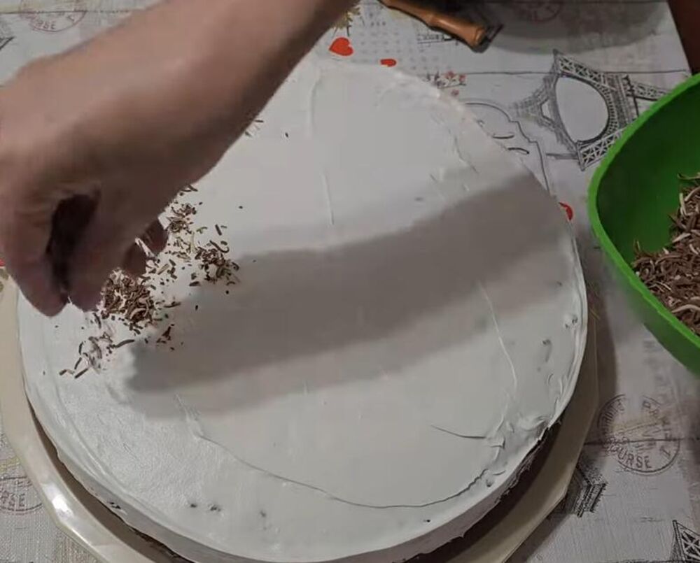 Filovati i ukrašavati tortu